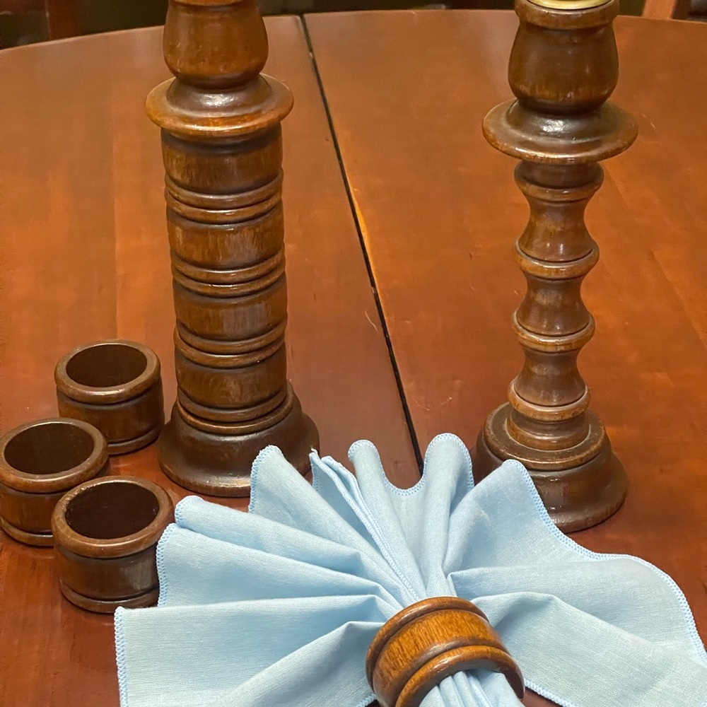 Vintage wooden napkin ring holder /candle stick!! - Picture 2 of 2